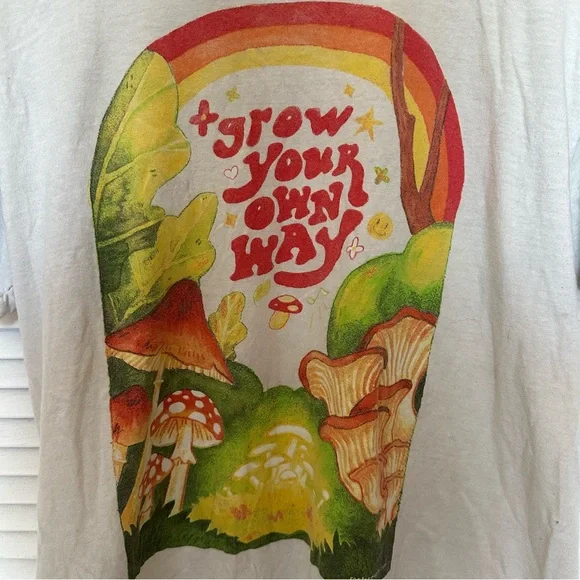 Root People Mushroom Graphic Tee | Size L | Boho Cottagecore Hippie Style - Picture 2 of 9